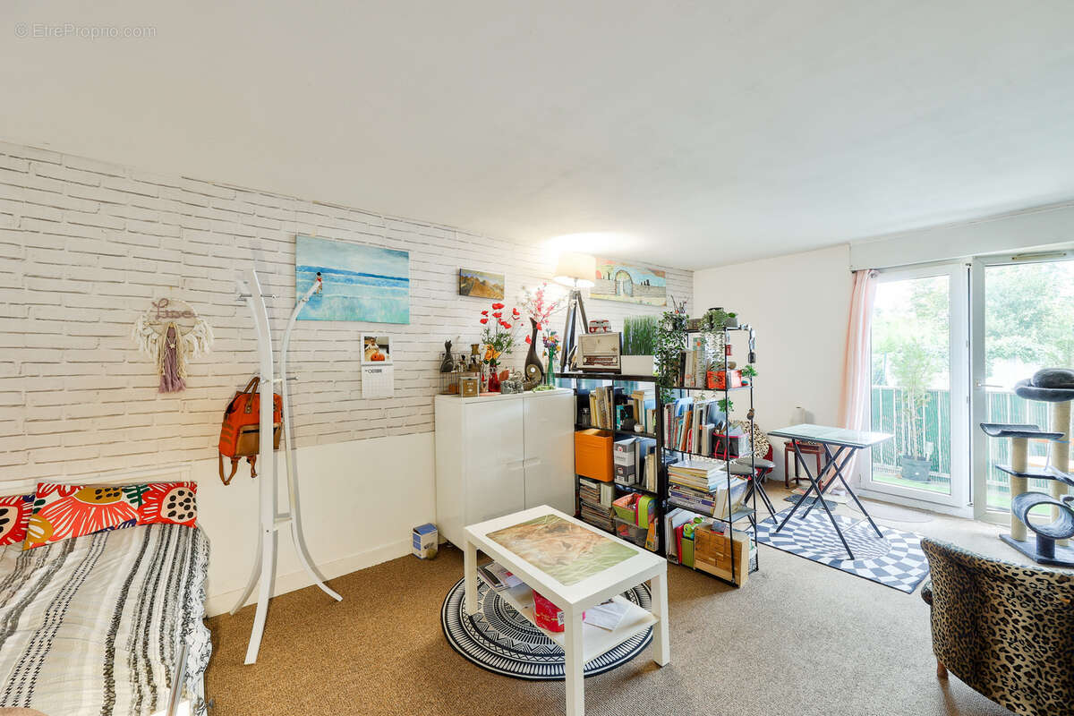 Appartement à FONTENAY-LE-FLEURY