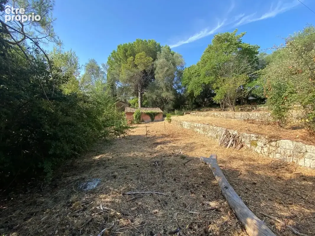 Terrain à bâtir de 846 m² à GRASSE (06) - photo 3