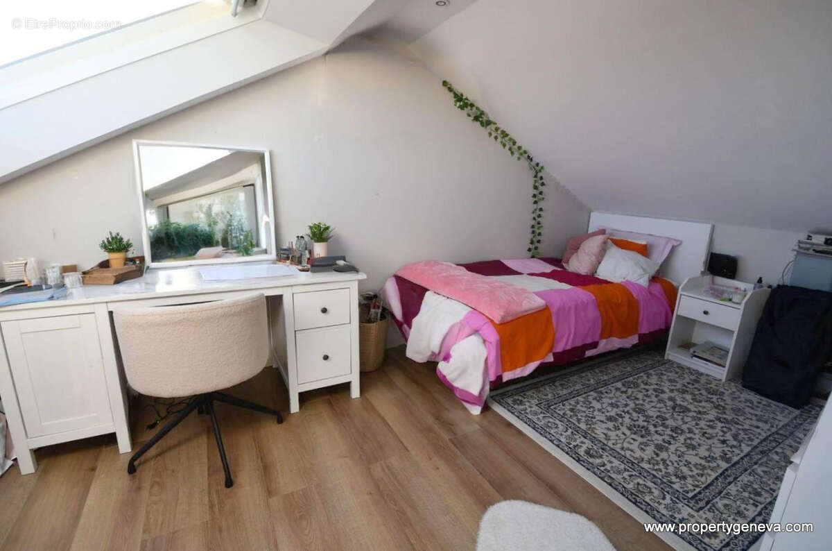 Maison à PREVESSIN-MOENS