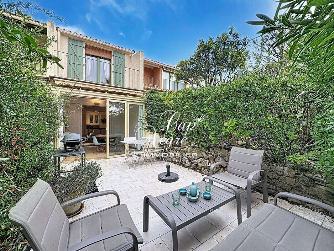 Appartement à LE LAVANDOU