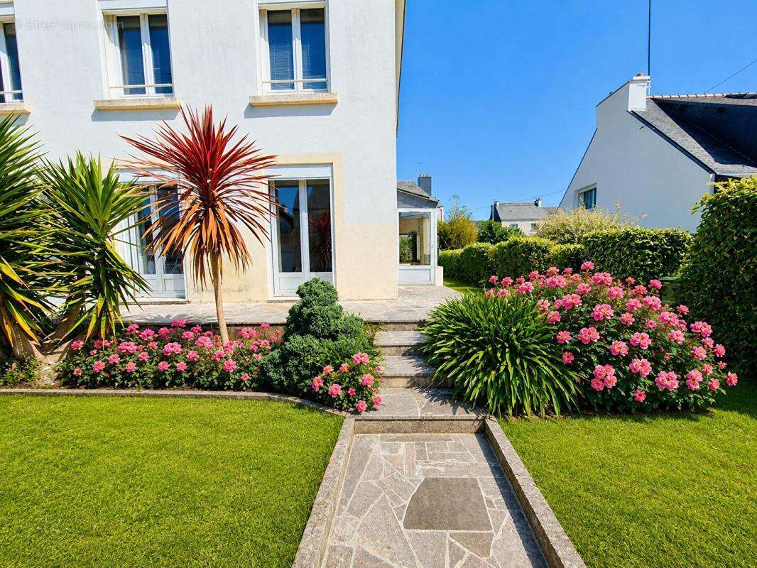 Maison de 82 m2 avec véranda chauffée de 17 m2 - jardin - garage aménageable - impasse  tres calme - photo 3
