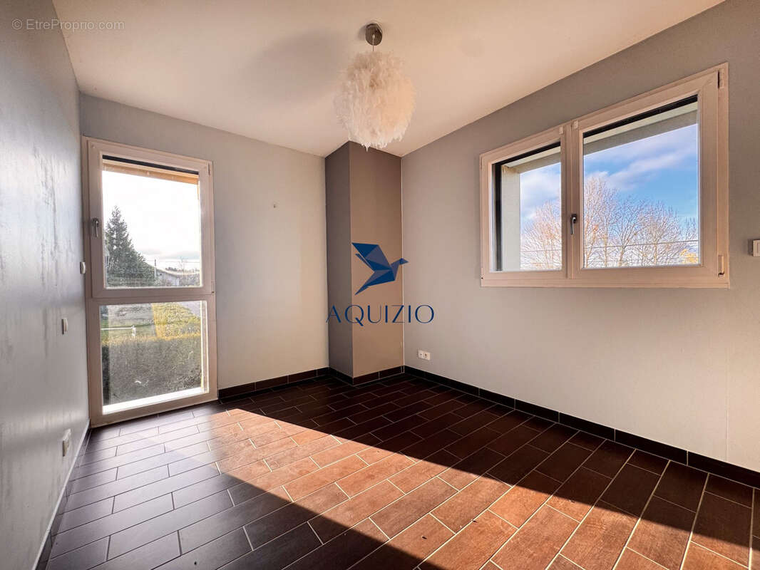 Appartement à LA ROCHE-SUR-FORON