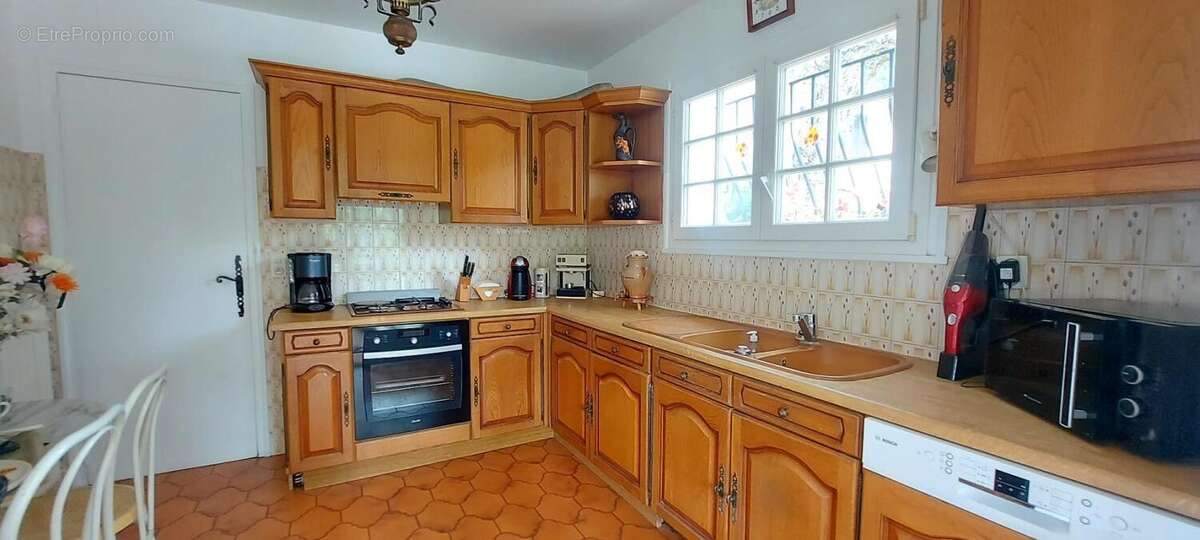 Maison à LE MUY