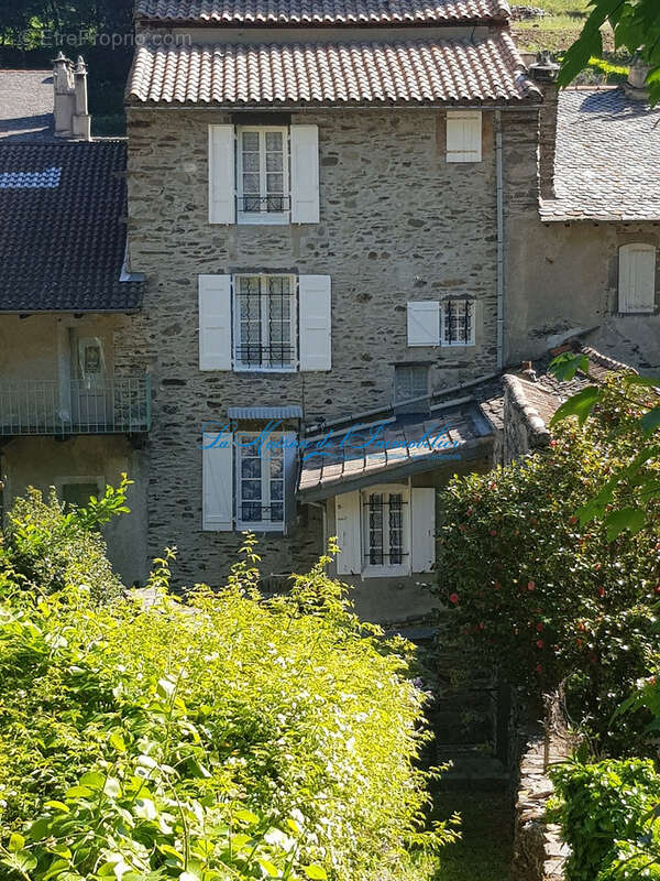 Vallée Borgne, ensemble immobilier de 4 appartements avec cour et terrain non attenant - photo 4