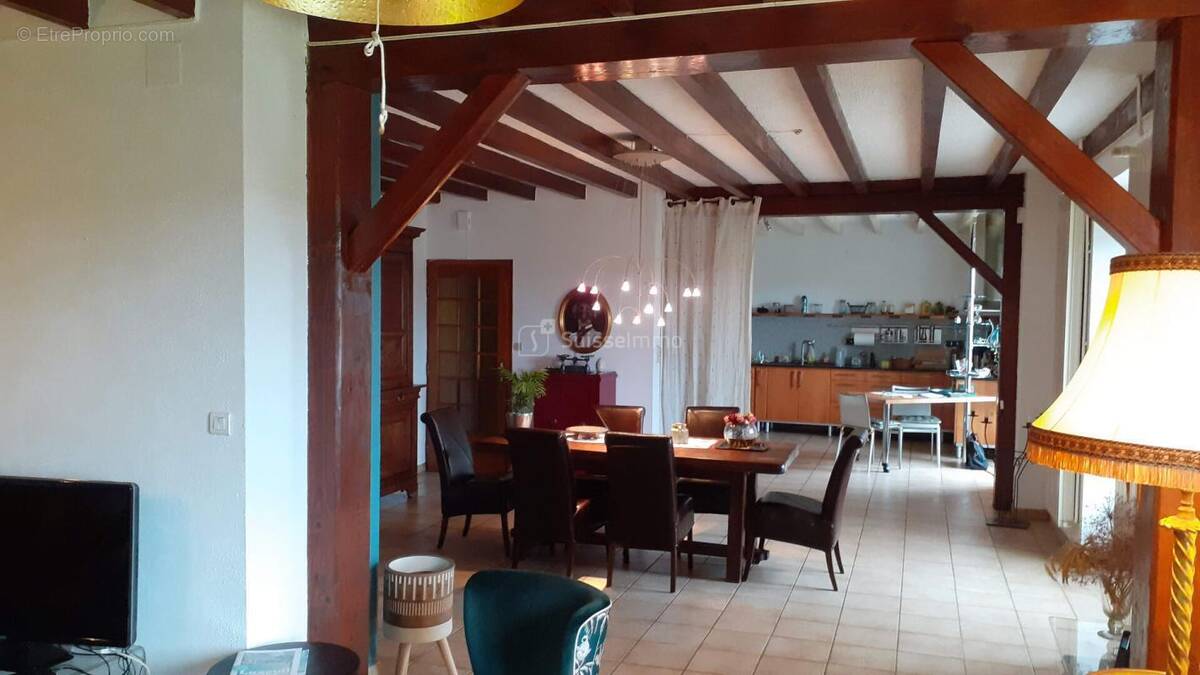 Maison à DEMANGEVELLE