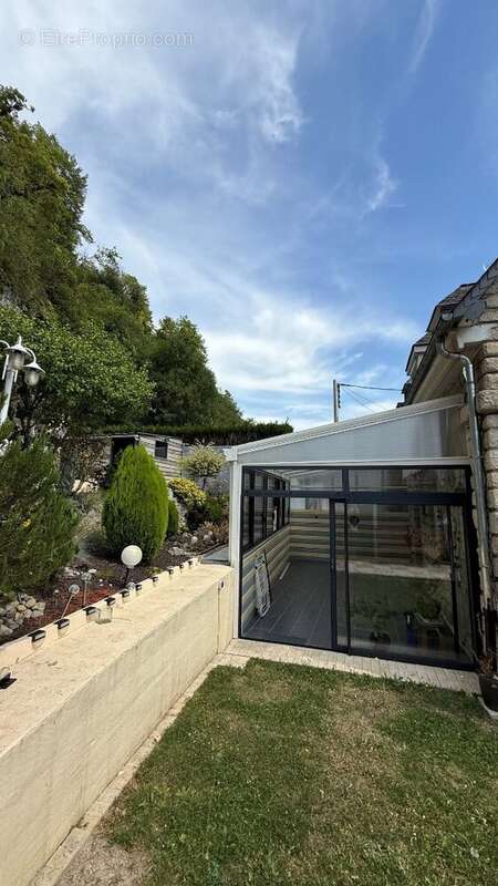 Charmante maison mitoyenne d'un côté atypique au cur d'Orival, en bord de Seine - photo 14