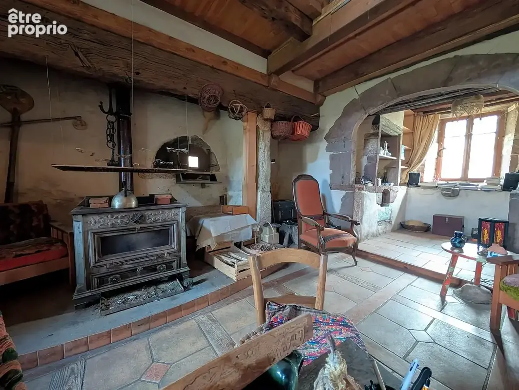 MAISON de caractère T5 + Dépendances + 5.3 ha - photo 5