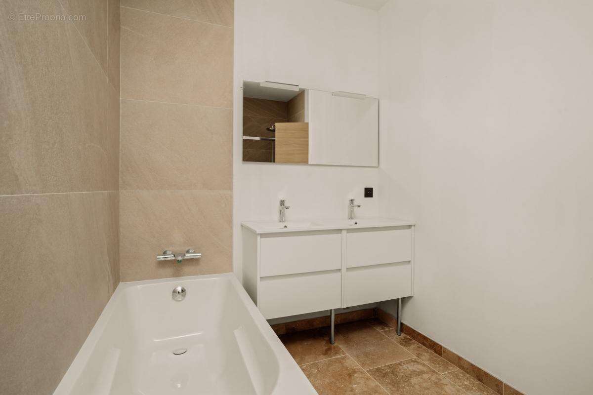 Appartement à SOLAIZE