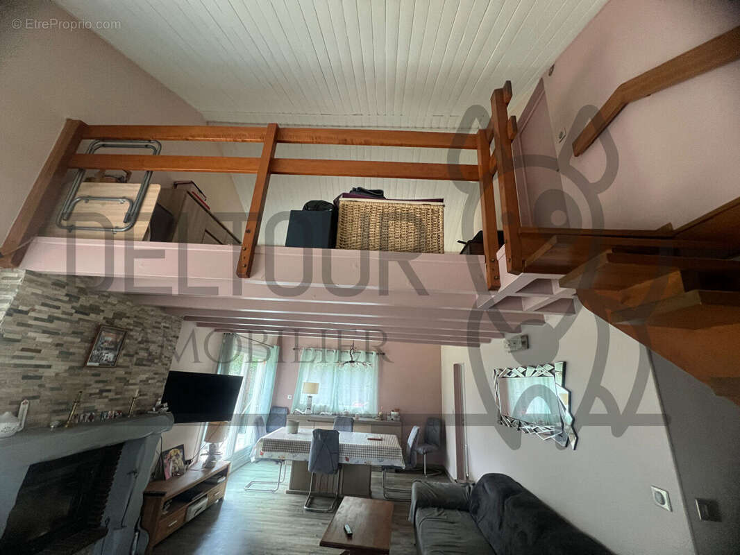 Maison à VILLENEUVE-SUR-BELLOT