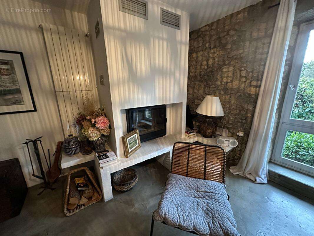 Maison à VINEZAC
