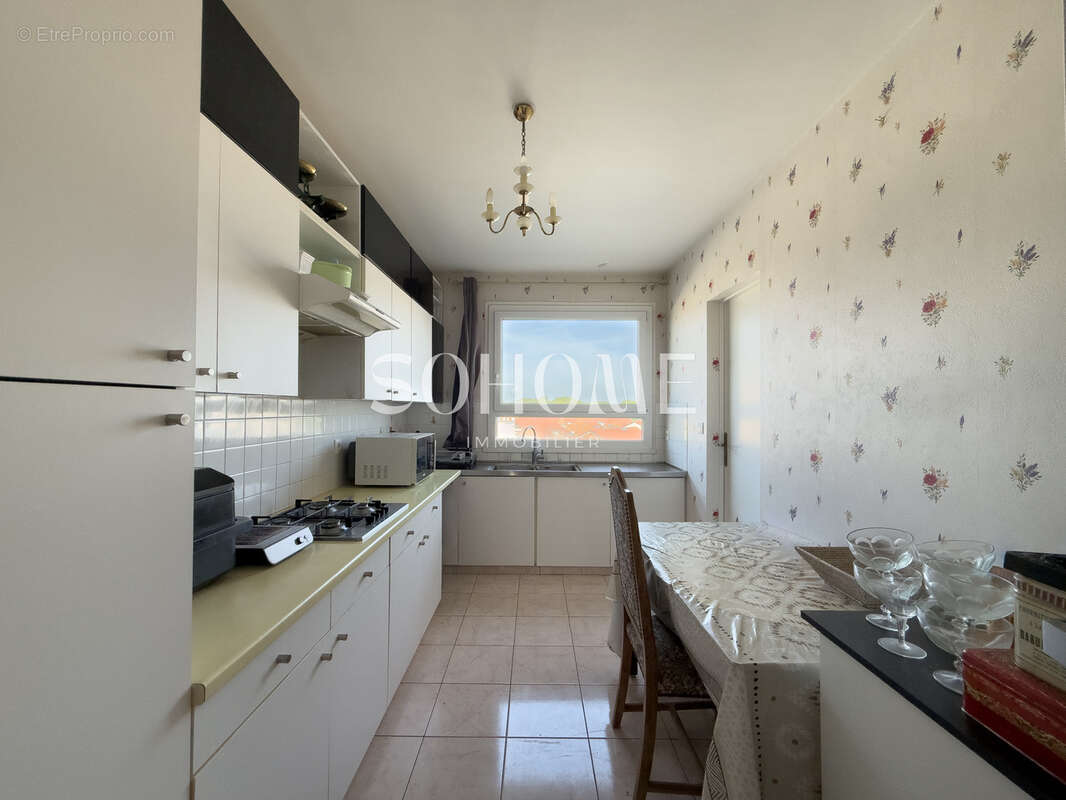 Appartement t4 avec balcon et garage - av d’epernay - photo 5