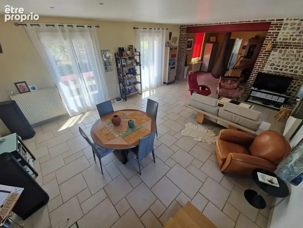 Maison à vendre  - A 5 minutes de St-Romain - 156 m² - 4 chambres + gîte - grand terrain - photo 4