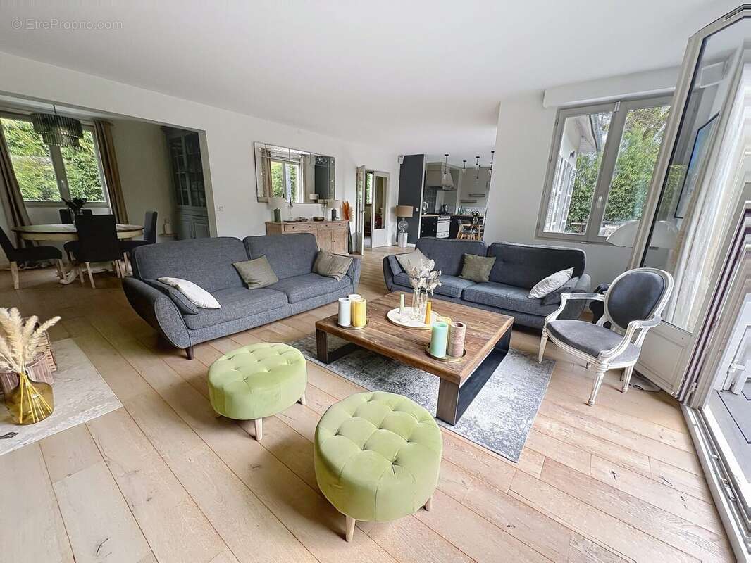 Maison à VAUCRESSON