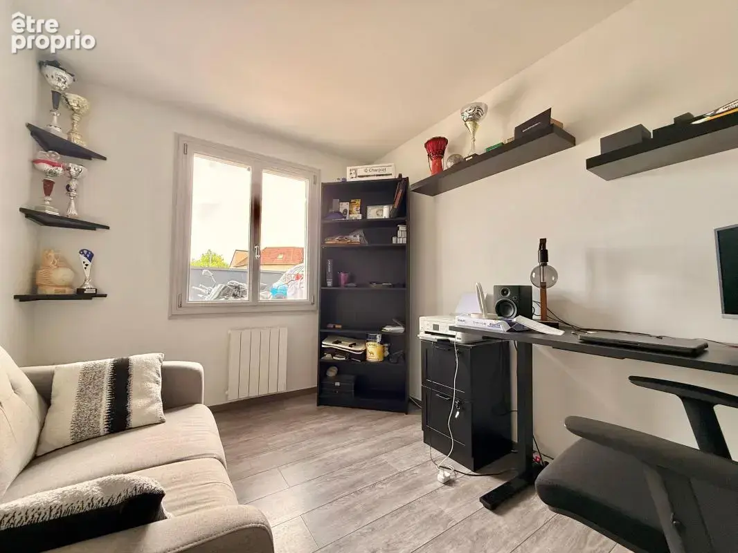 Maison À Vendre 107m² 4 chambres 800m² terrain - photo 9