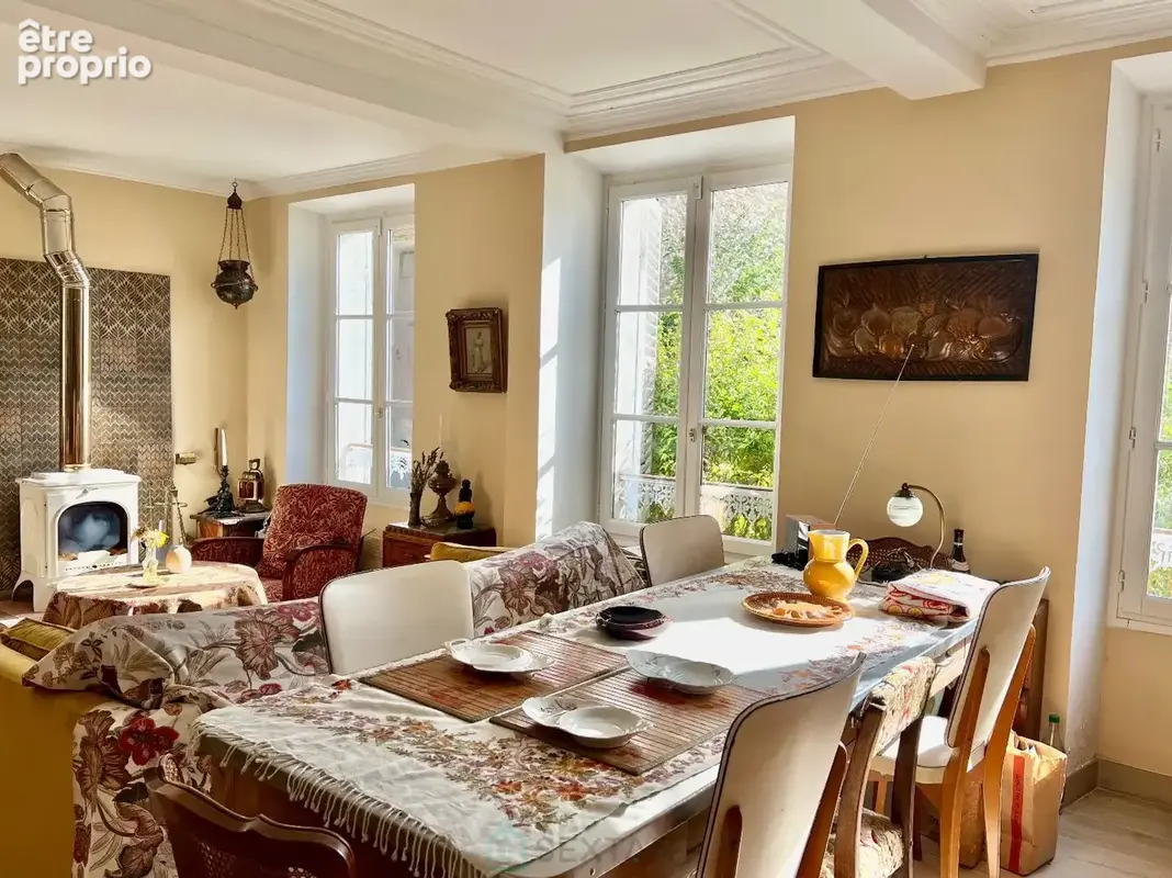 Maison de charme avec dépendances - photo 8