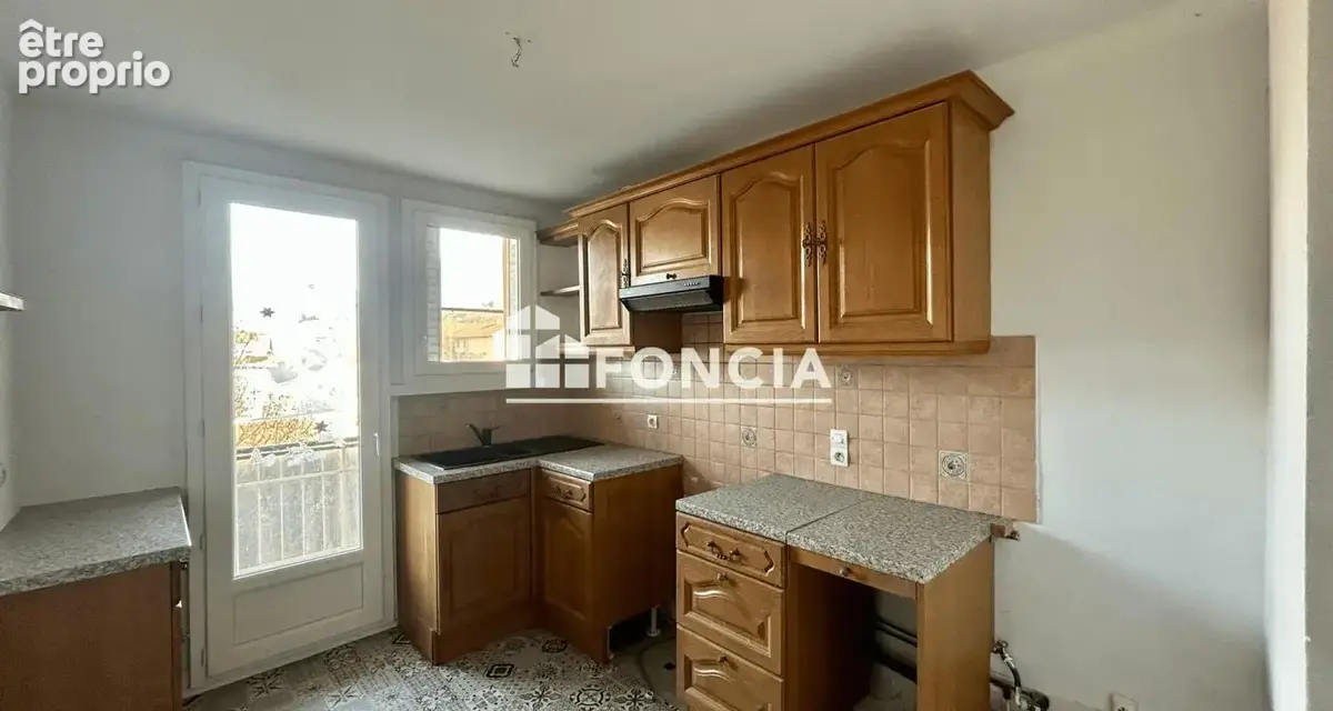 À saisir ! Appartement 4 pièces de 67 m² avec balcon et cave - photo 4