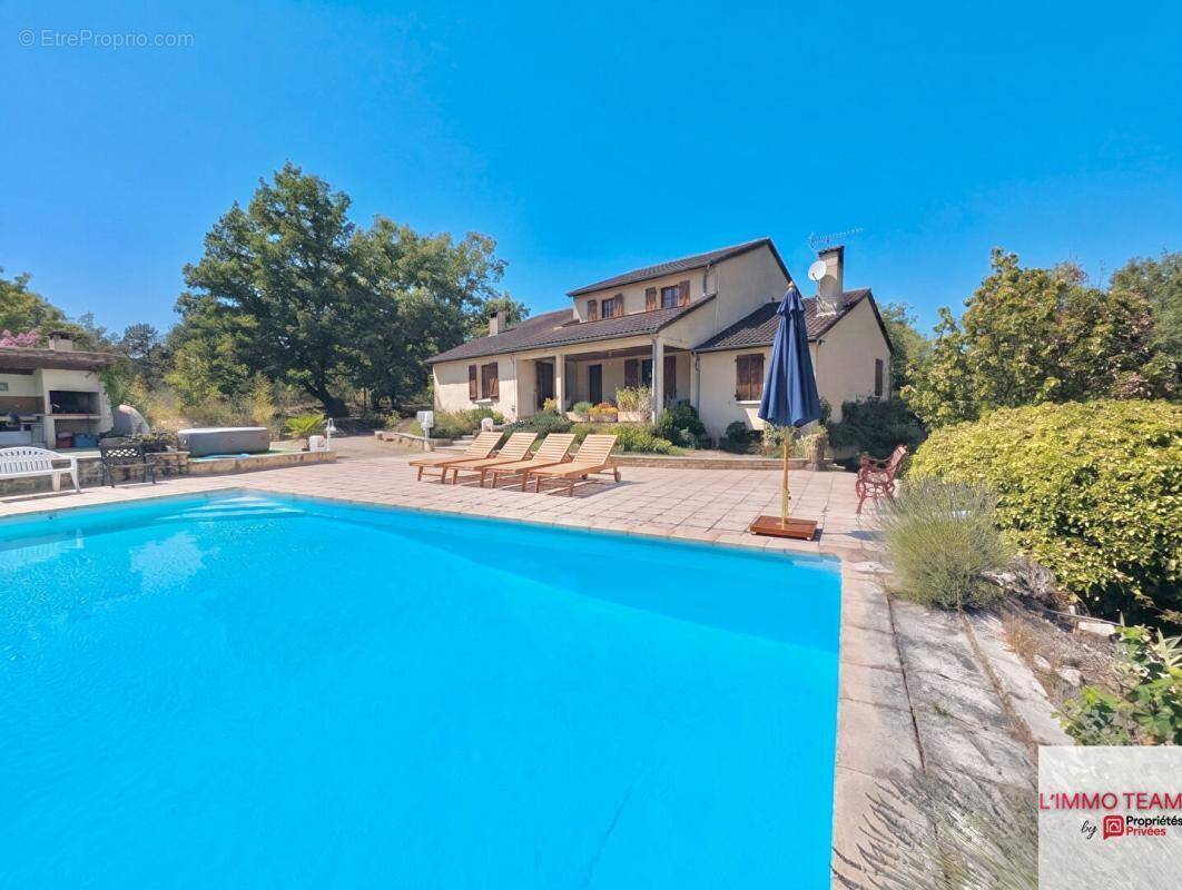 Maison à LABASTIDE-MARNHAC