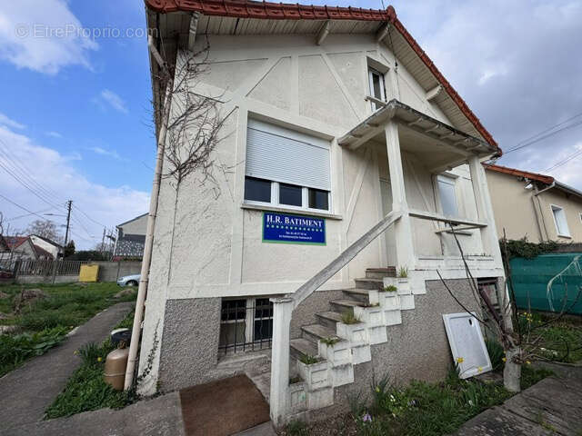 Maison à ATHIS-MONS