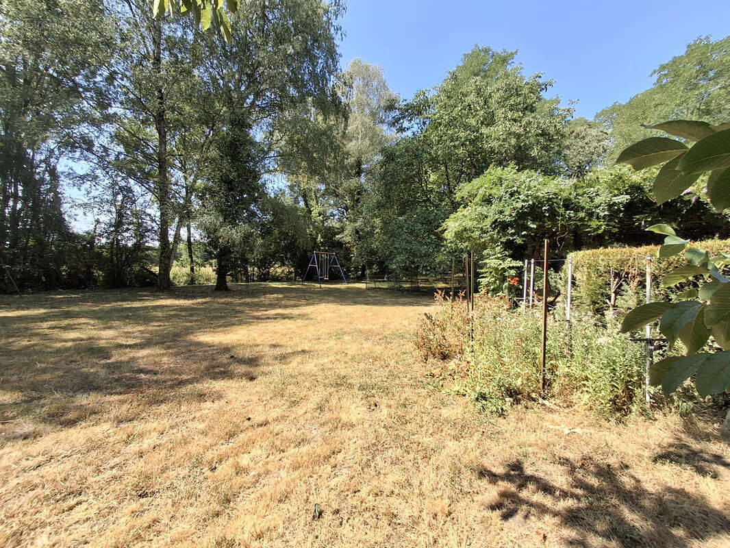 Maison de campagne dans un ecrin de verdure - photo 28