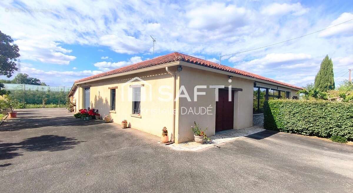 Maison 181 m² à Montauban  - photo 2