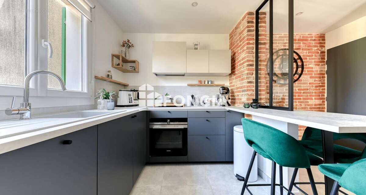 Appartement à BRON
