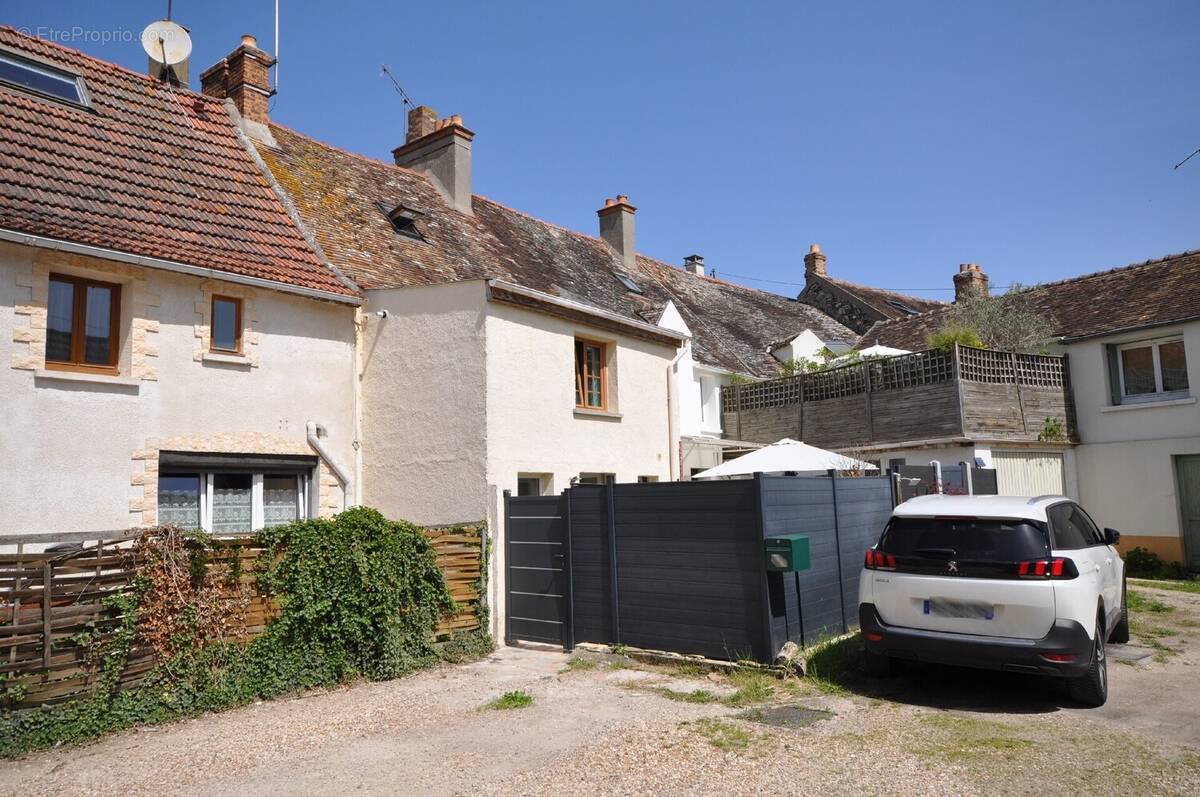 Maison à BOISSY-SOUS-SAINT-YON