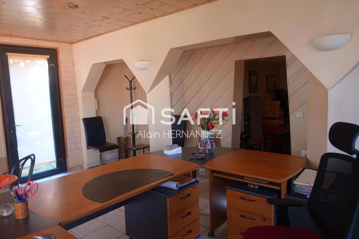 Commerce 145 m² à Montesquieu-Volvestre  - photo 6