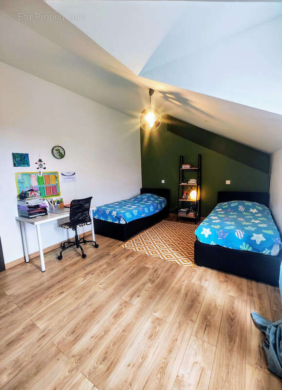 Appartement à PERTHES
