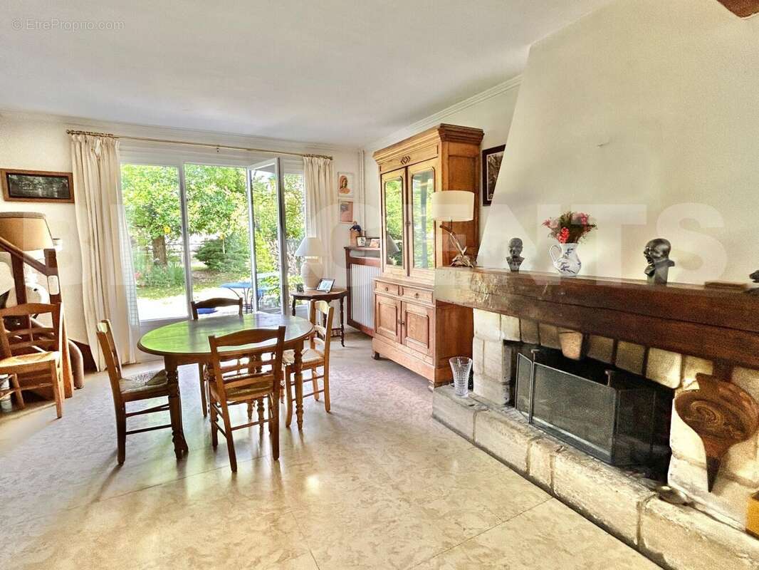 IMG_1566 - Maison à LE PERRAY-EN-YVELINES