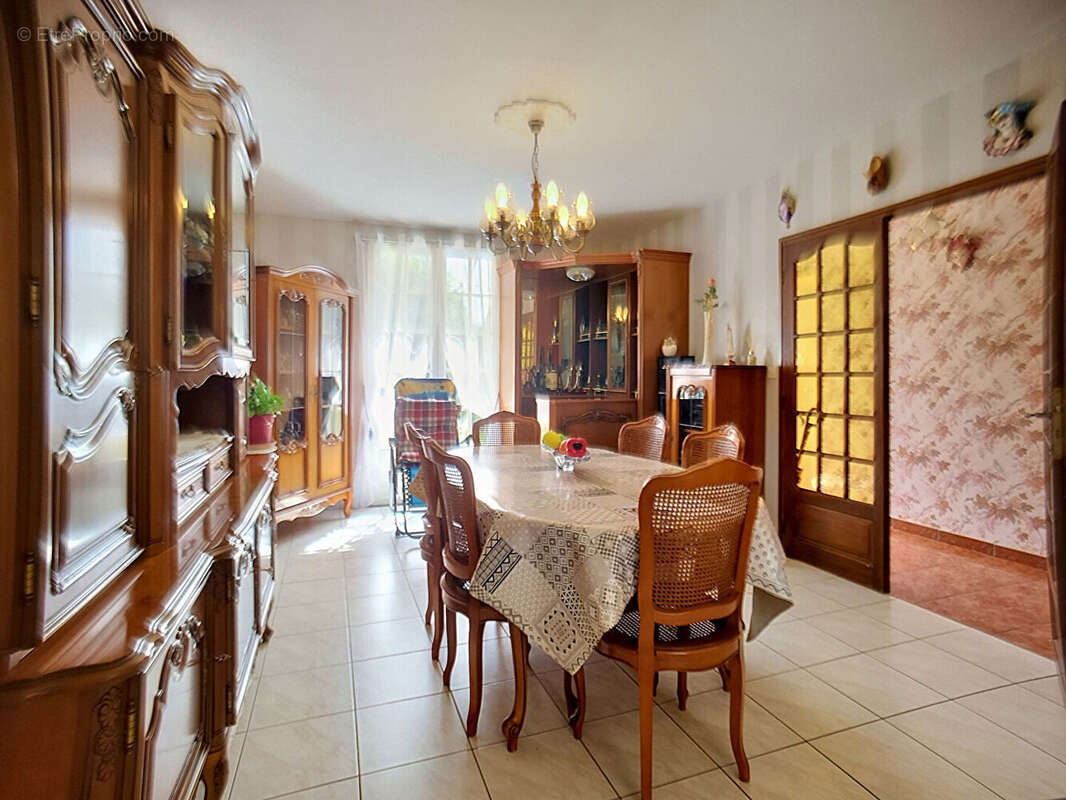 Maison à LA SAUSSAYE
