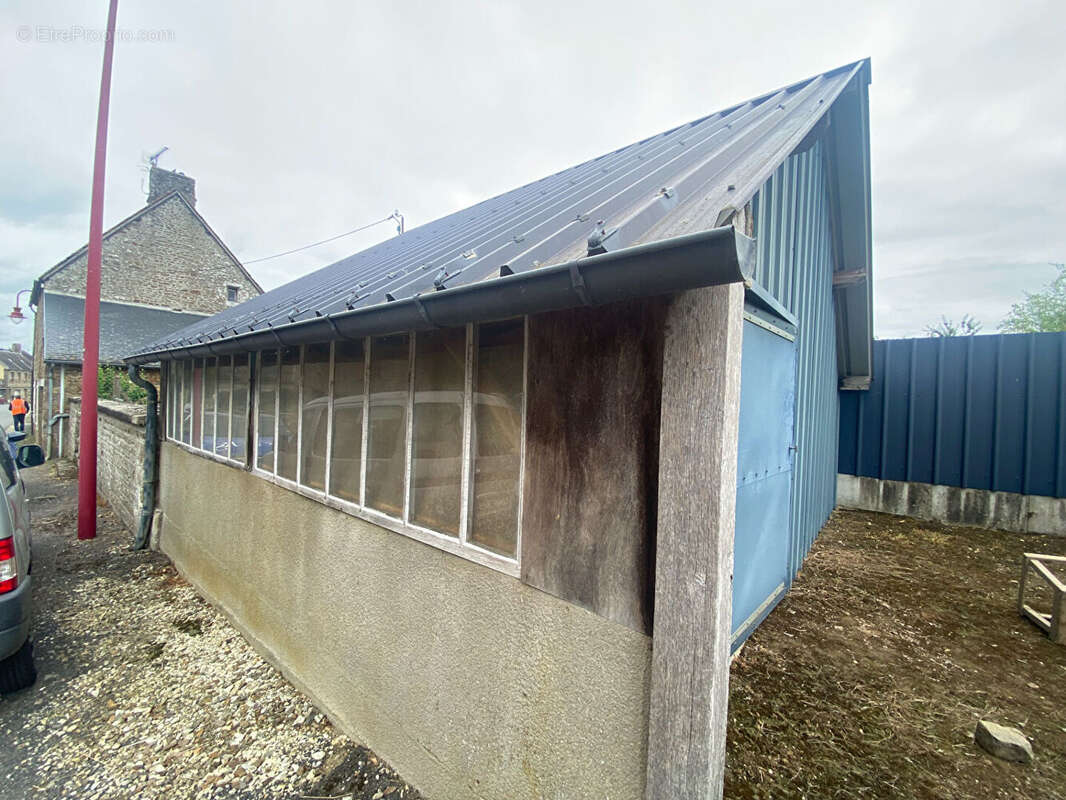 Maison à SAINT-FRAIMBAULT