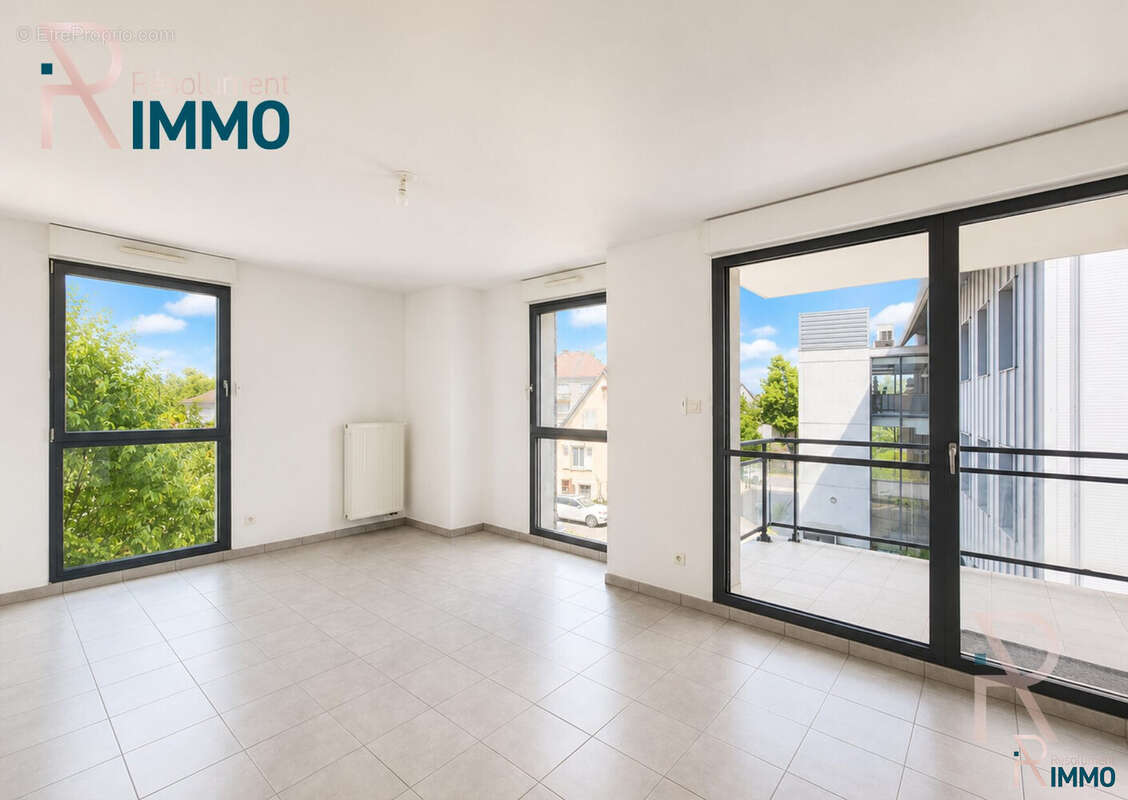 Salon séjour - Appartement à COLMAR