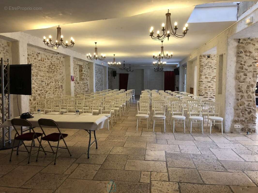 Maison à COULOMMIERS