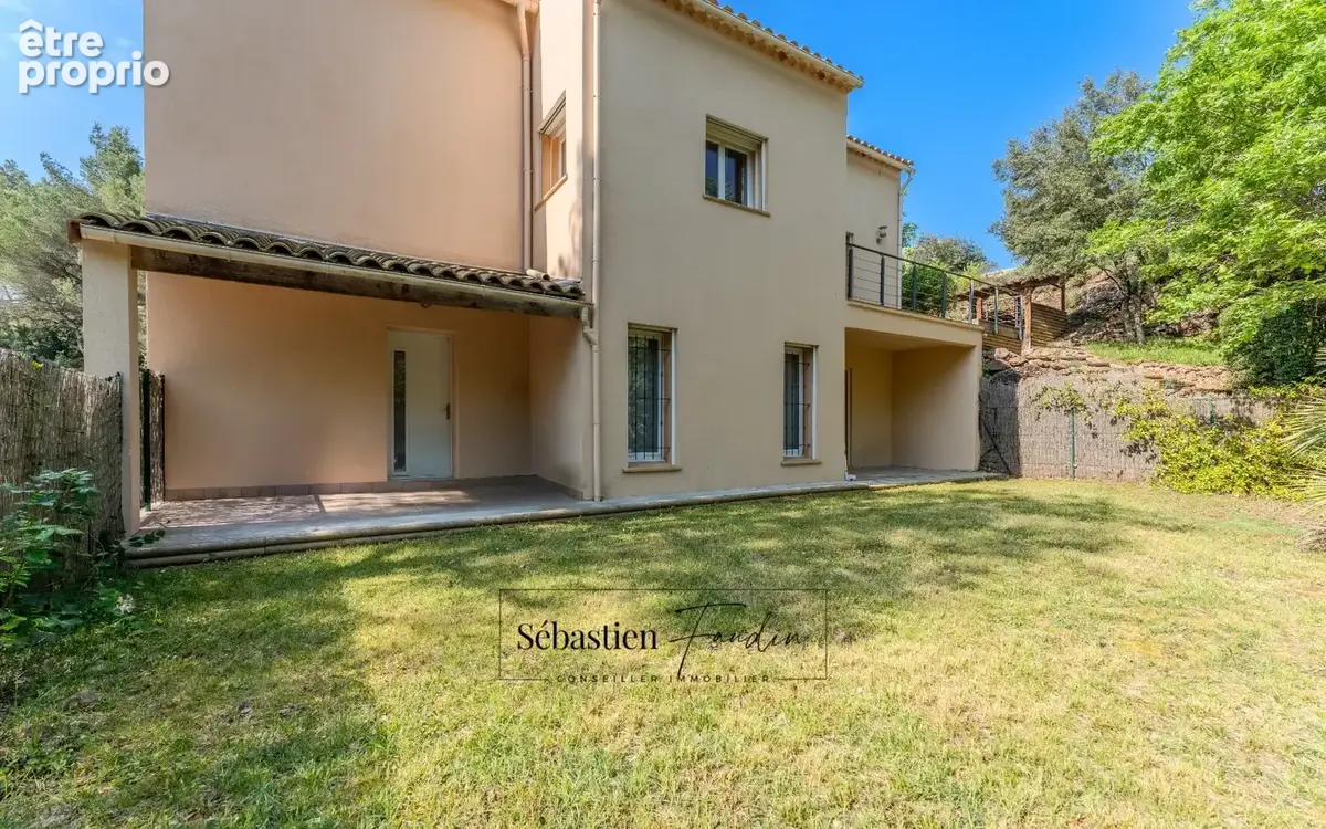 Domaine à vendre à Rousset à 15 minutes d'Aix-en-Provence - 8 000 m² - plusieurs logements - 262 m² habitables - calme absolu -  - photo 43