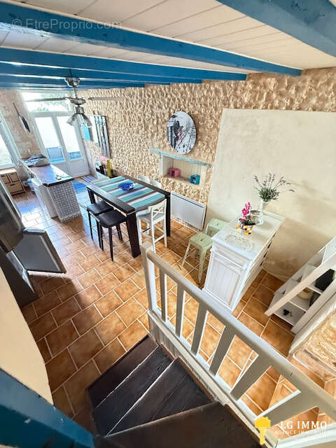 Maison 63 m2, 1 chambre, centre bourg - photo 9