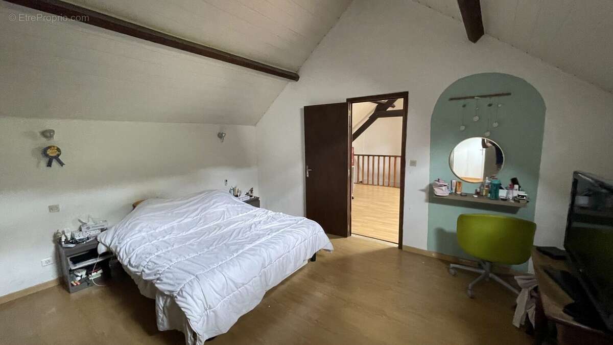 Maison 122 m² à Cambronne-Les-Clermont  - photo 7