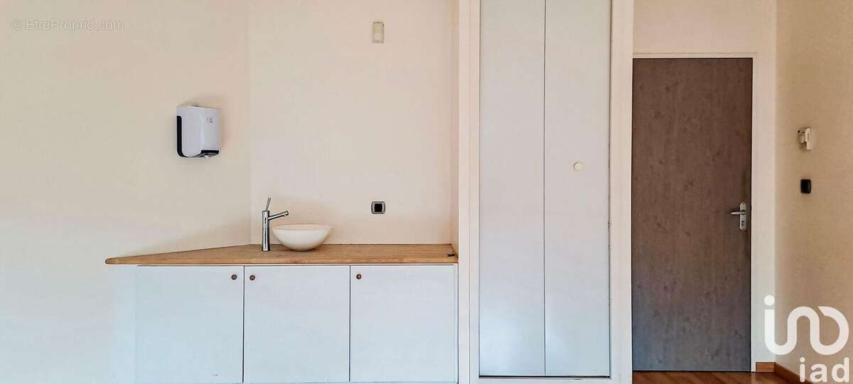 Photo 8 - Commerce à LA VALETTE-DU-VAR