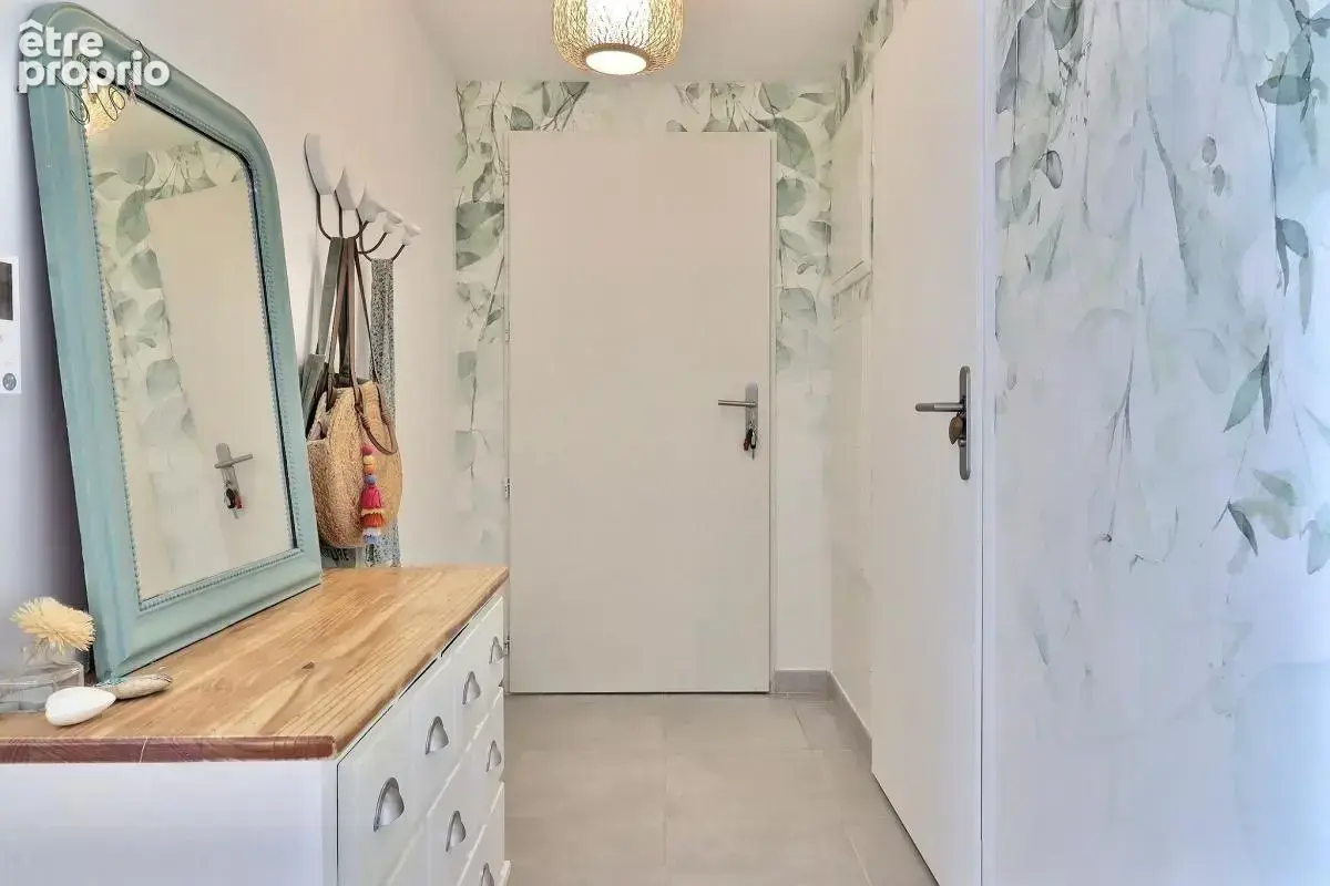 Duplex -80m²- 3 chambres -jardin-parkings - photo 11