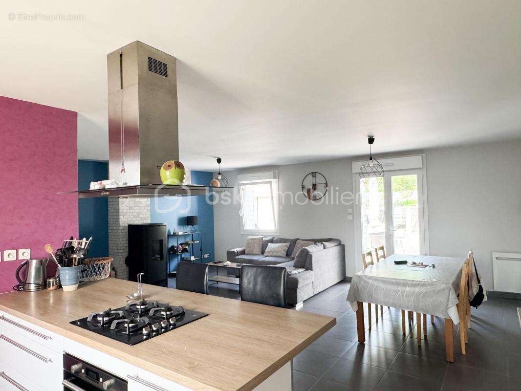 Maison à PORT-BRILLET