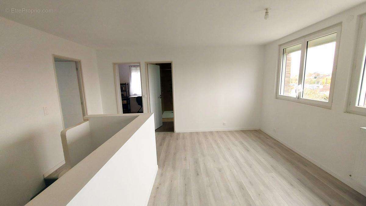 Maison à MAINVILLIERS