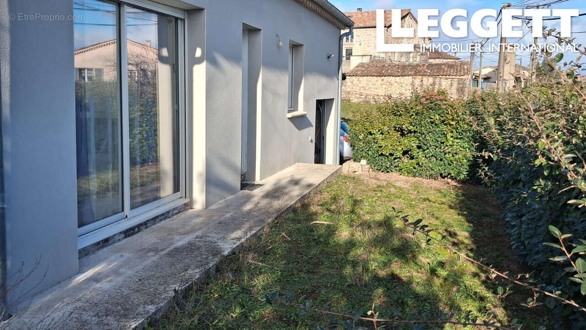 Maison à LABLACHERE