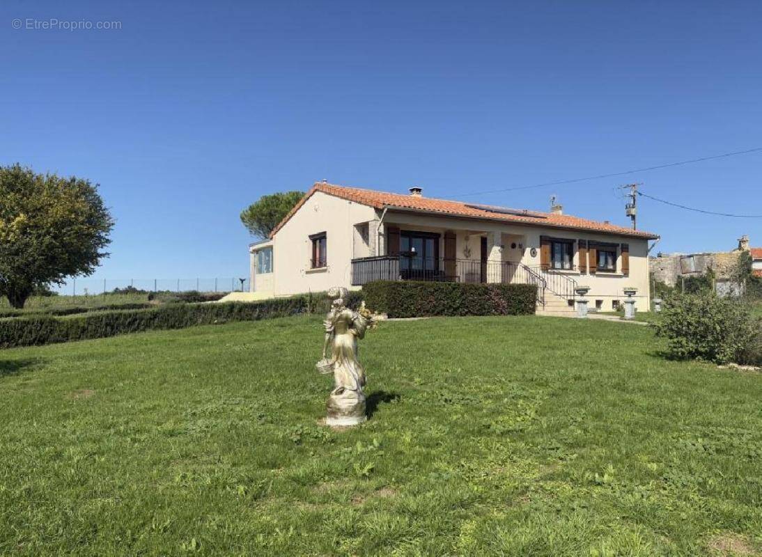 Maison à TONNAY-BOUTONNE