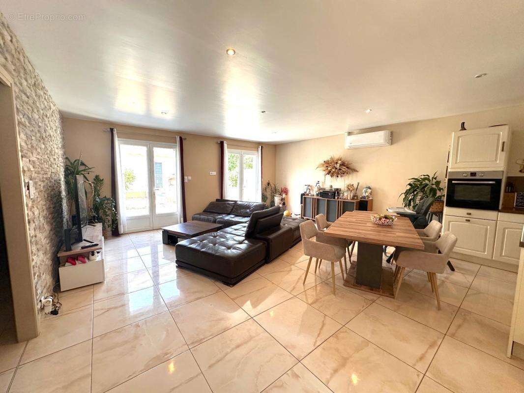 Maison plain-pied 4 pièces – 105 m² – 3 chambres – - photo 5