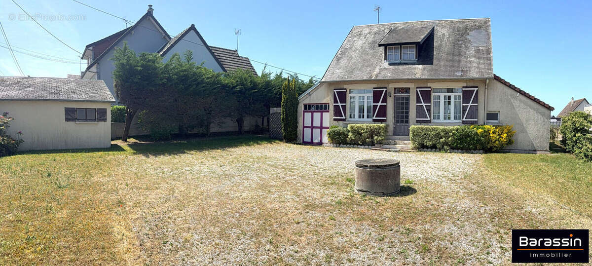 Maison à AGON-COUTAINVILLE