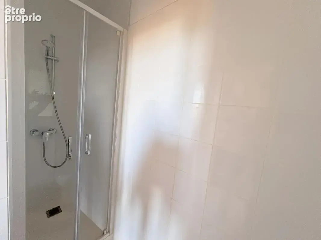Studio rénové – Quartier de La Genette, La Rochelle - photo 5