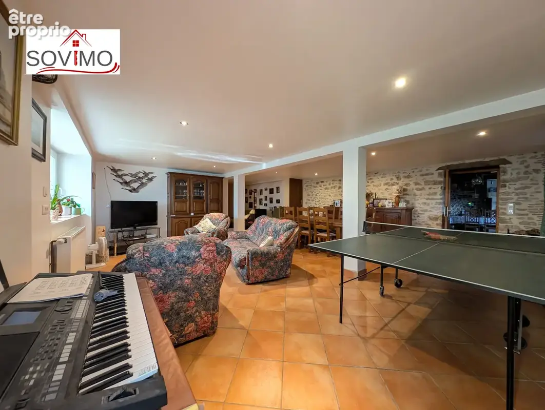 Authentique maison de campagne indépendante avec gîte, piscine et grand terrain en face - photo 19