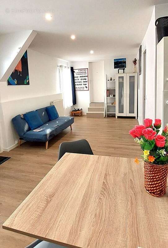 Appartement à CHARENTON-LE-PONT