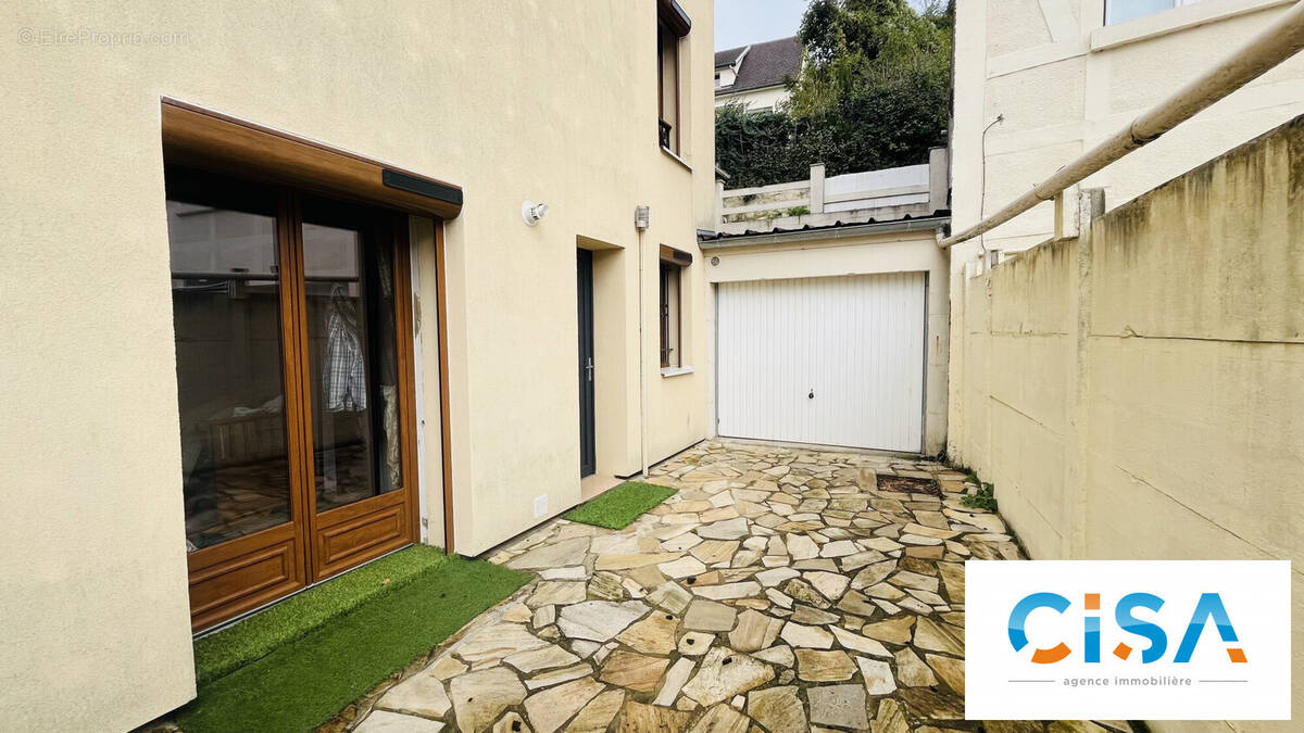 Maison à MONTATAIRE