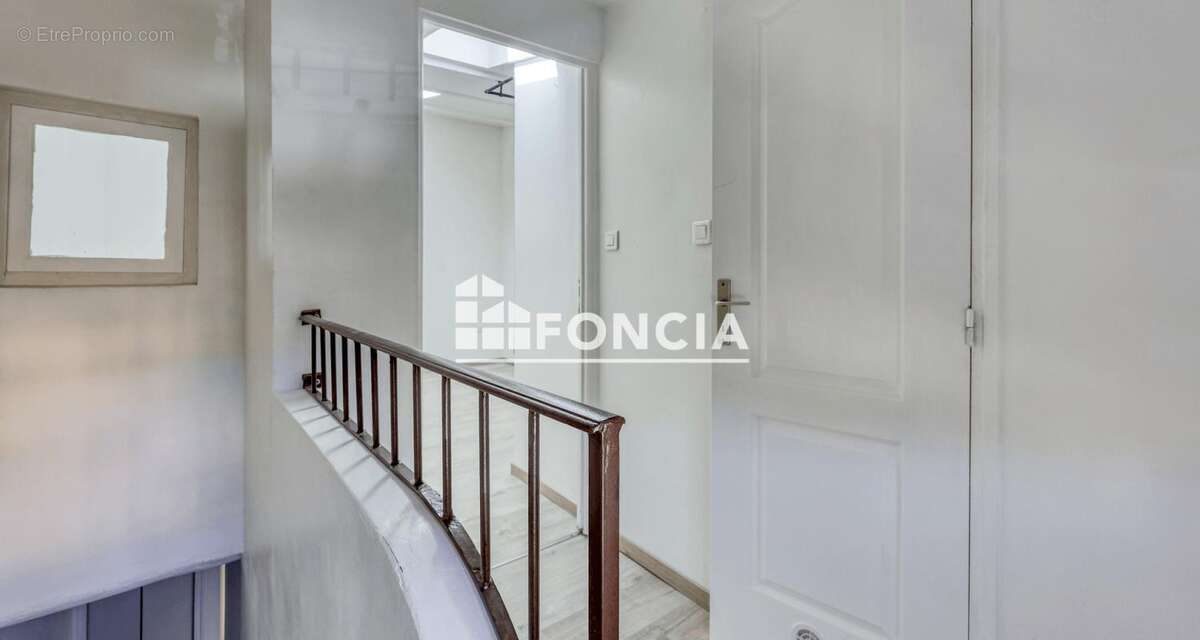 Cavaillon exclusivite maison de ville renovee - photo 10