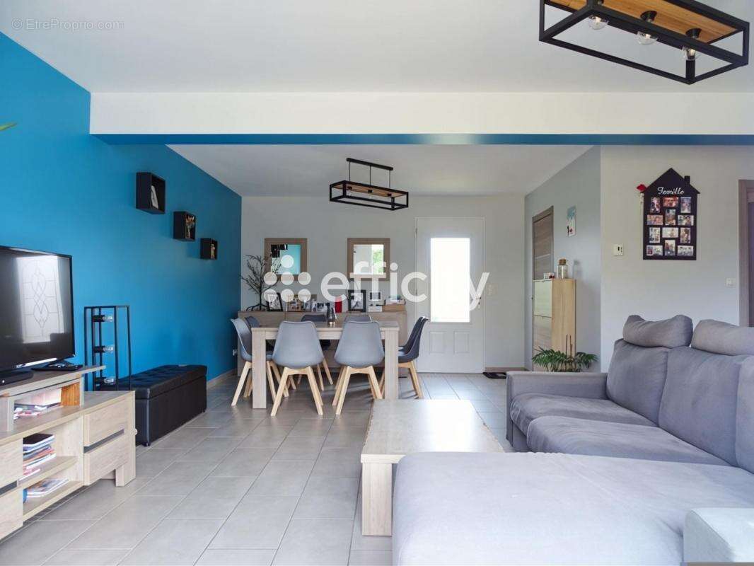 Maison à BEUZEVILLE